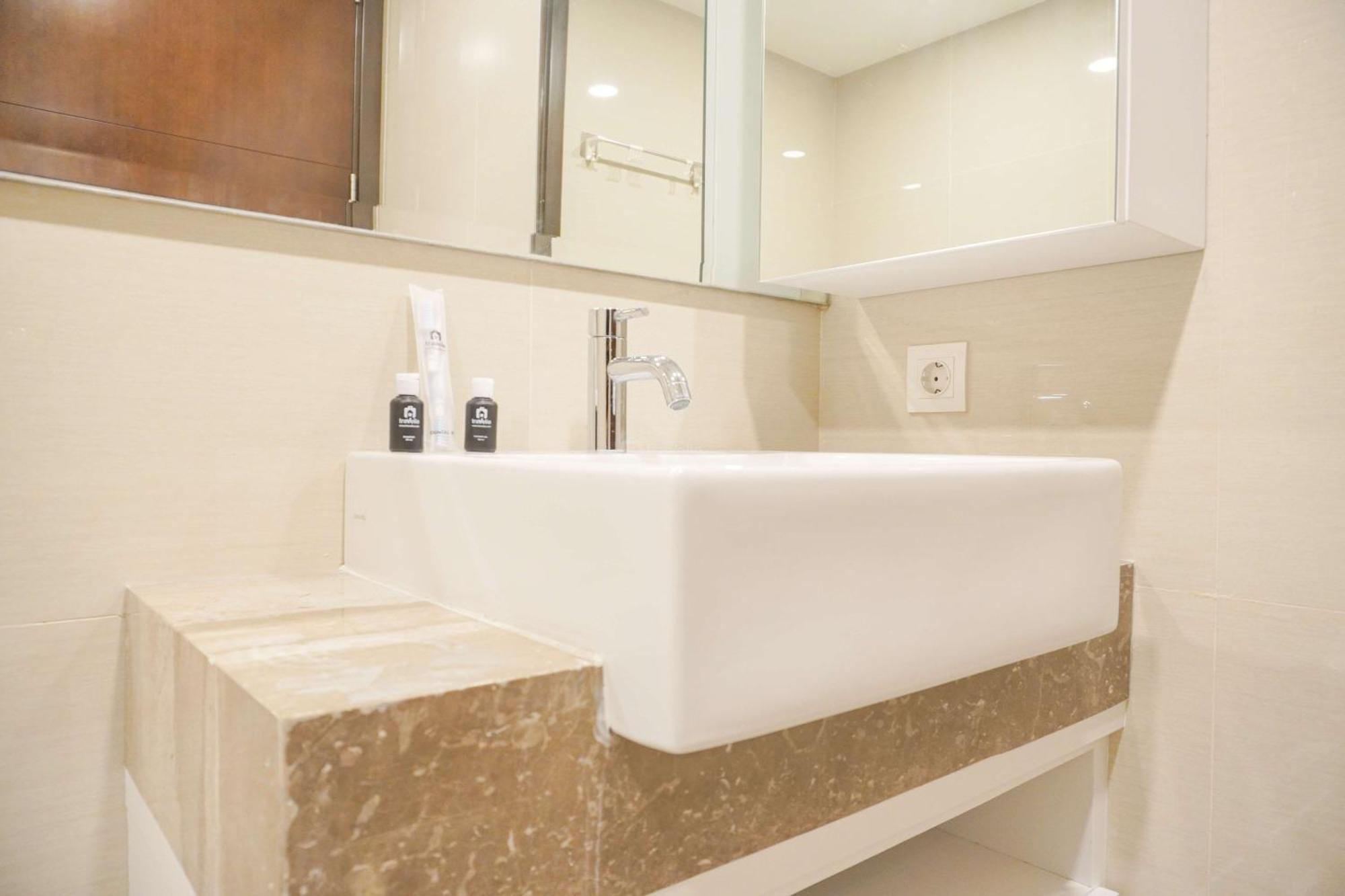 Apartment Spacious And 3br At 28th Floor Casa Grande By Travelio